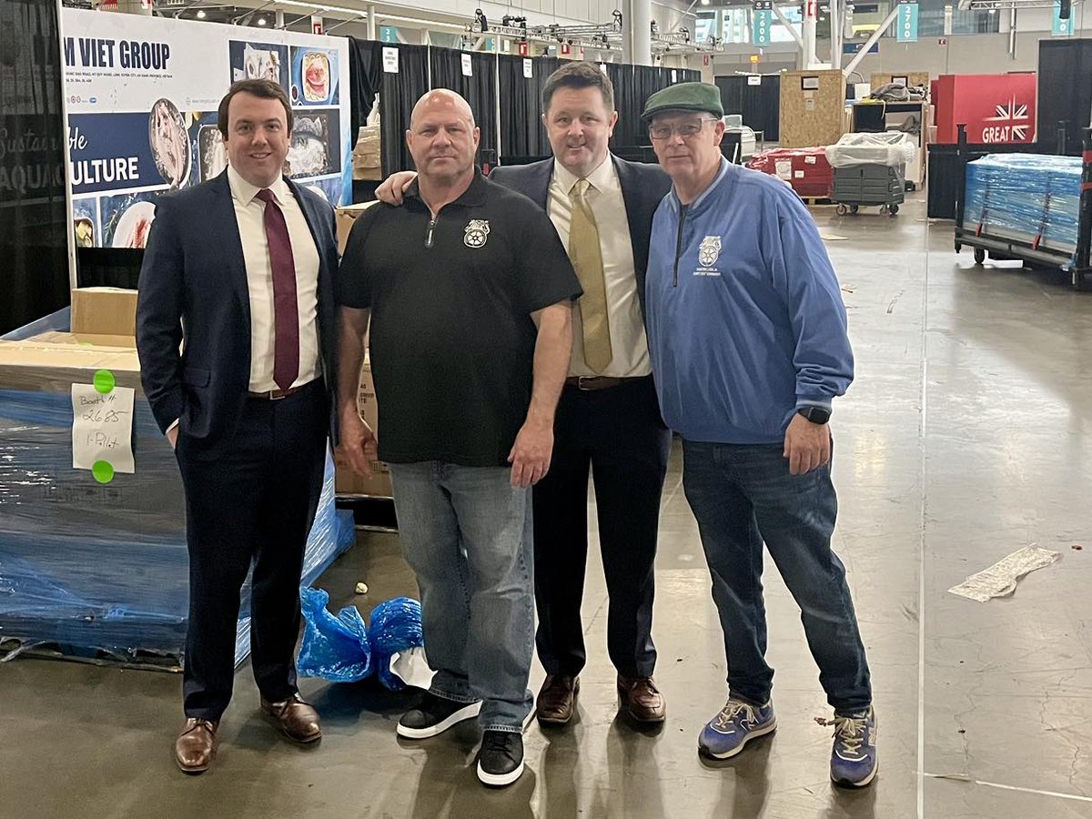 We're humbled to be able to spend a little time in service of these <a href="/Teamsters25/">Teamsters Local 25</a> members who work so hard to support events like the International Seafood Convention! 😁

Special thanks to Brian Sullivan and Griffin Hanrahan for taking time to show support! 👏