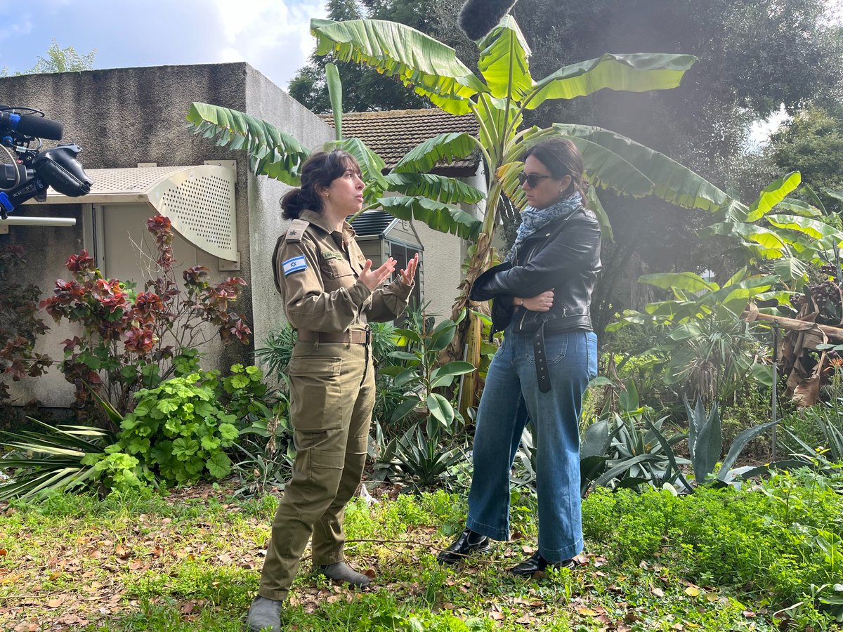 The Free Press (@thefp) on Twitter photo You can’t cover a country at war over Zoom. Now we’re bringing the stories to you on <a href="/thehonestlypod/">Honestly with Bari Weiss</a>.
Today: Part 1 of The Free Press in Israel: Running Toward Fire. open.spotify.com/episode/1T8KHf… You can’t cover a country at war over Zoom. Now we’re bringing the stories to you on <a href="/thehonestlypod/">Honestly with Bari Weiss</a>.
Today: Part 1 of The Free Press in Israel: Running Toward Fire. open.spotify.com/episode/1T8KHf…