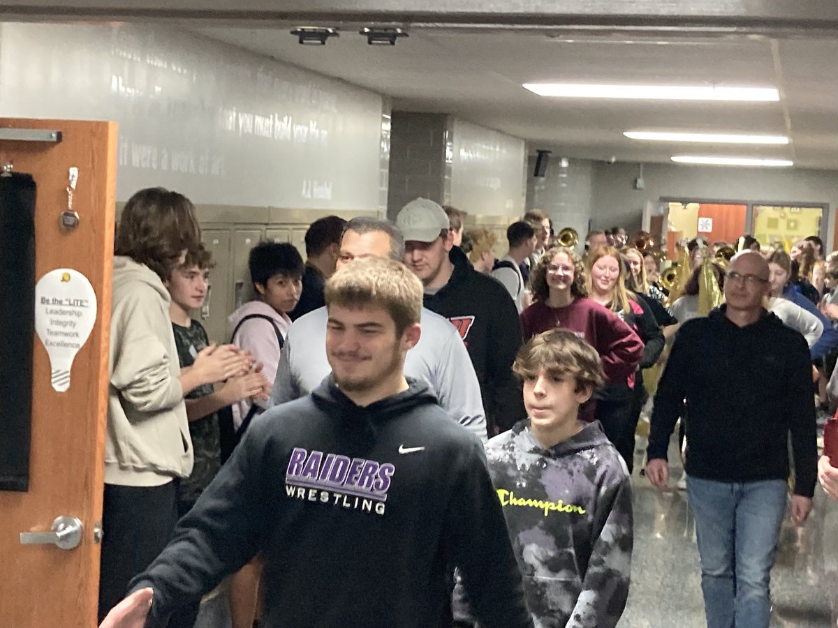 BV_BaronsAD's tweet photo. Senior Landon Froelich leaving for state championship tomorrow morning for wrestling.    Les Go!!!
Good luck 

#BVProud   #GOBarons   #BVBarons https://t.co/ROuS5Kz7un