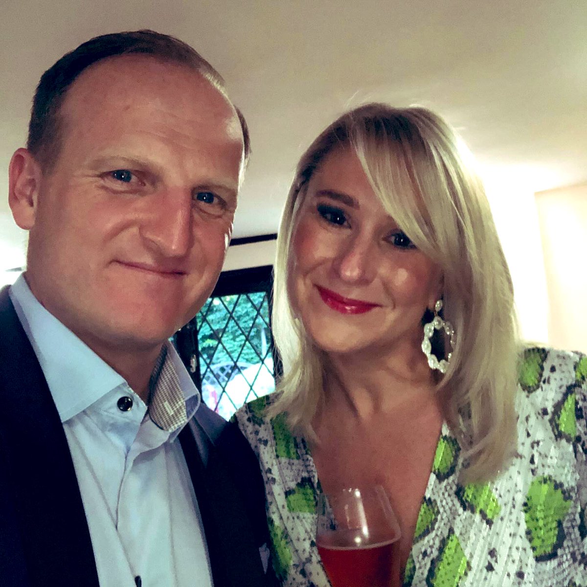 So the BIG DAY is here! Happy 40th Birthday to: My stunning wife ❤️ His incredible Mum 💜 Their amazing Daughter 💛 The Heart and Soul of our Family 🩷 @littleviclittle