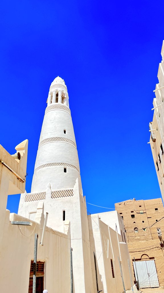 Tweet_Sastra's tweet photo. بمناسبة حلول شهر رمضان أتقدم بأحر التهاني والتبريكات إلى جميع زملائي أعاده الله بالخير والبركة.

Bersamaan dengan datangnya bulan Ramadhan, aku sampaikan selamat dan berkah tak terhingga kepada seluruh saudaraku,
Semoga Allah menjadikan Ramadhan berlimpah kebaikan dan keberkahan. https://t.co/nVMHKTwbtp