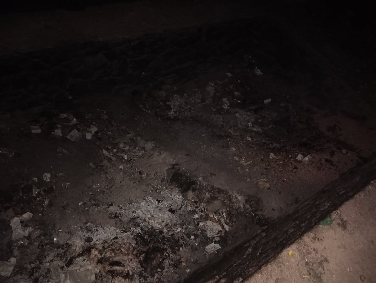 arunvnair_88's tweet photo. @VeenaGeorge03 mam, moolavilakom area at night full of smoke from burning plastic since weeks. Today found out the place where plastic are being burned at night. inside govt eye hospital Trivandrum compound. @pinarayivijayan @ShashiTharoor. Please help. Staffs hesitant to my req. https://t.co/vq2720cIGT