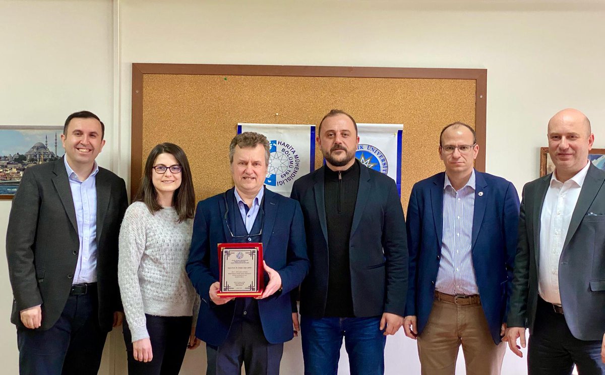 Başta Prof. Dr. D. Uğur Şanlı hocamıza olmak üzere Dr. Öğr. Üyesi Deniz Öz Demir ve Dr. Öğr. Üyesi Uğur Acar hocalarımıza bölümümüz yönetimine  vermiş oldukları katkılardan dolayı sonsuz teşekkürler.