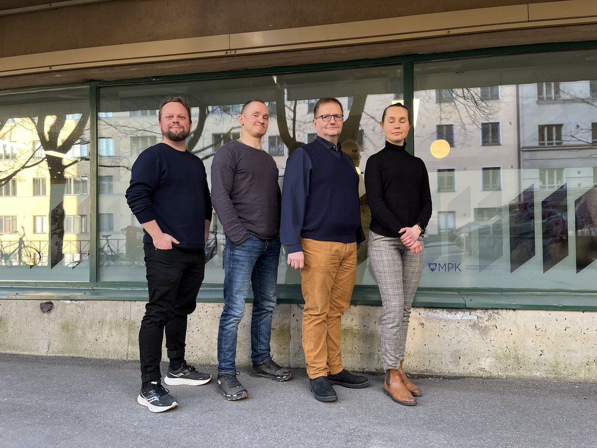 CapaPietilainen's tweet photo. Konepajan lukion opettajatiimi työelämäkumppanin eli @MPKoulutus luona. Opintojen suunnittelu käynnistyi. Valmennusta, ryhmäytymisoppia ja tiimityöskentelyä tarjolla. Ehkäpä turvakurssi ja maastotaidot viikonloppu. Hienoa olla mukana. #esmpp #koulutus #konepajanlukio #haagahelia https://t.co/fZQLQSxuFh