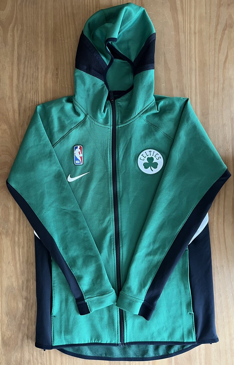 _DaRealTheo_'s tweet photo. 🏀 NBA vente 
Il me reste encore qq articles à expédier 

👉 Veste Celtics 40€
👉 Pull Knicks 20€

Les 2 articles en super état et taille M 

Envois dès demain via mondial relay 

Je vous attend en mp si jamais pour plus de photos/infos 

@Gylbret @dunkiin_fr @lockedinfr https://t.co/dBQ30hOI2x