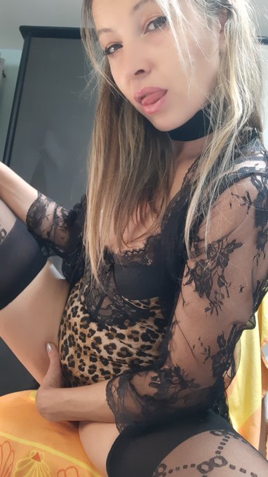Che voglia de 💦🤩🥰💋👅❤chi gioca con me😜😍😘 https://t.co/aNp5tCYeS6