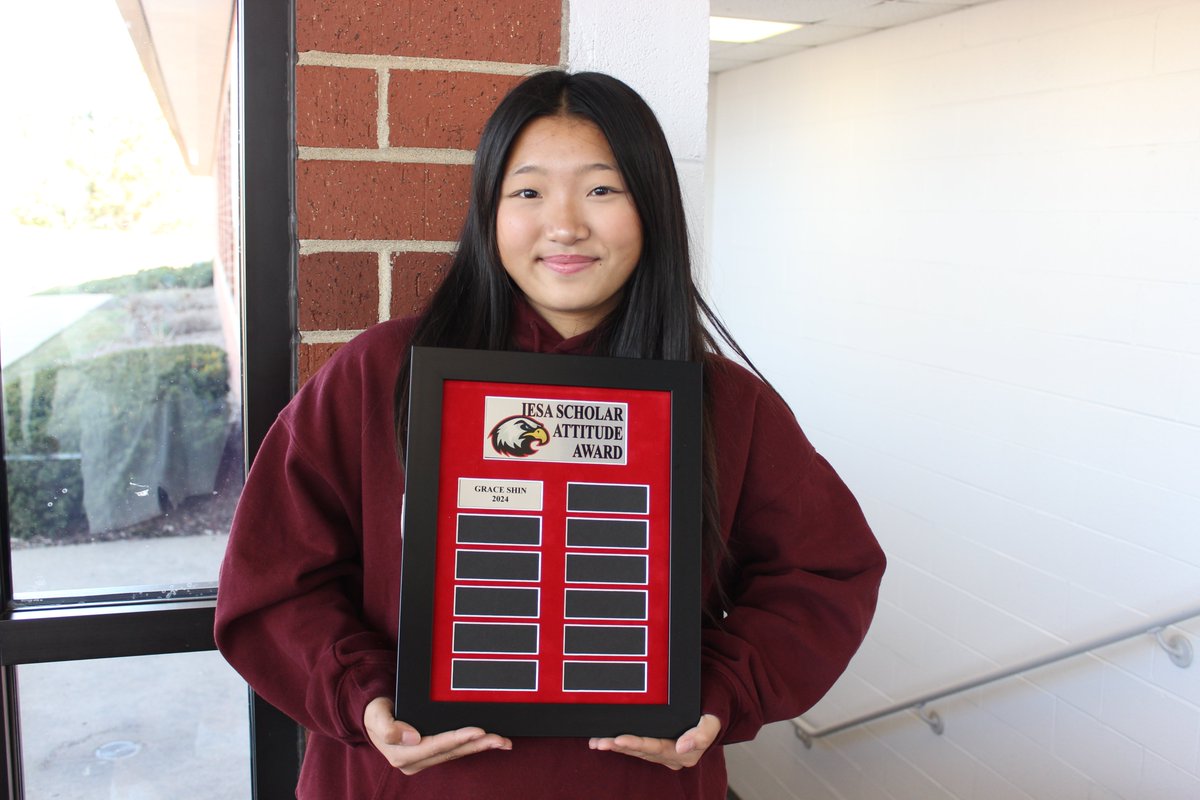 Congrats to 8th grader Grace S. on winning the 'Scholar Attitude Award' nomination rom AJHS. This award honors students who have maintained a high academic standard while pursuing participation in their school community through IESA activities. Well done, Grace! #d102brightfuture