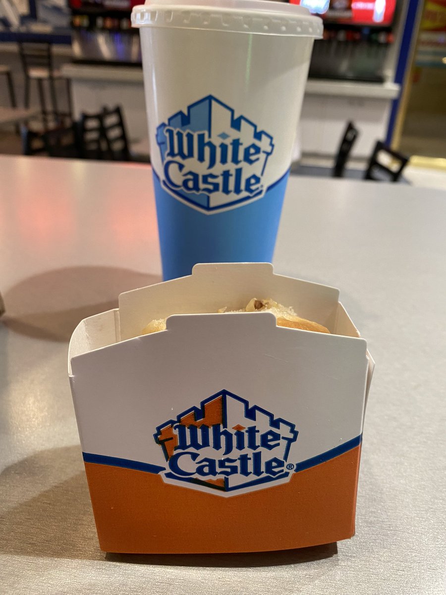 There are wondrous and resilient serial ports everywhere if you still look. 
This one happens to be at White Castle in downtown Las Vegas while attending #CPX2024 . #resiliant #console