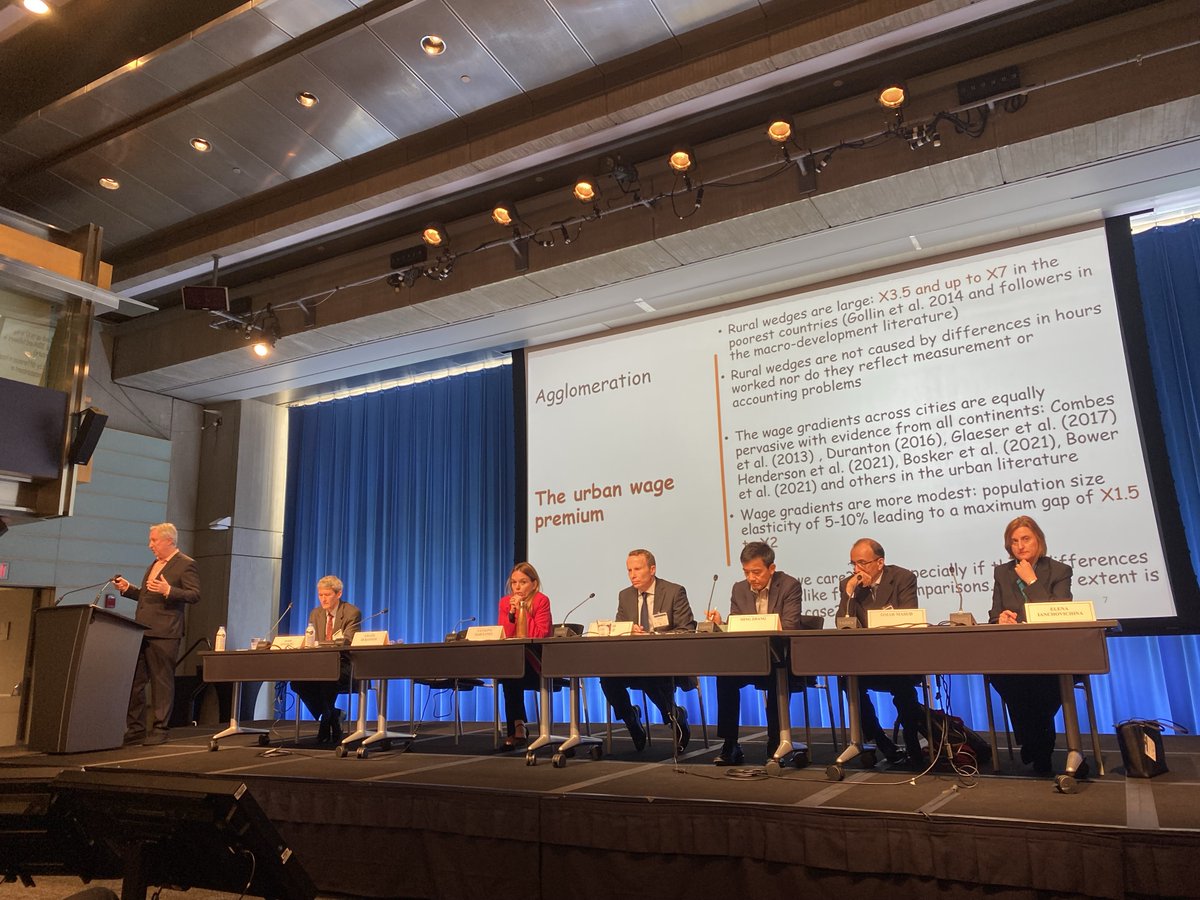 In his keynote address, Gilles Duranton (@Wharton) argues that cities must: 1⃣ Enable urban expansion by expanding the stock of #housing 2⃣ Improve #transport infrastructure 3⃣ Work as part of a system, not as isolated units, to favour skilled mobility across #cities