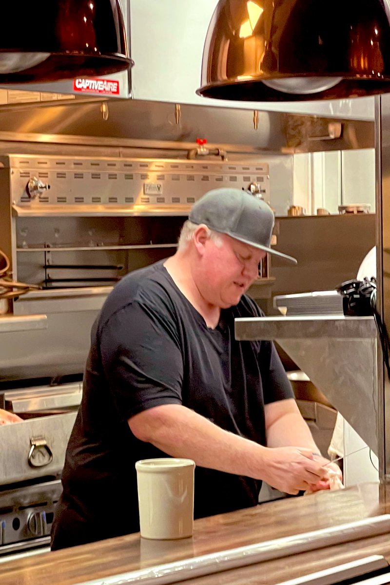 eatinglasvegas's tweet photo. More “first looks” at the new Esther’s Kitchen - the restaurant that kickstarted a #DTLV food revolution - opening tomorrow night.
You’re welcome. 😉
#EsthersKitchen
#JamesTrees
🇮🇹🍕🍽️🍝🍷🥂
@EatTalkRepeat https://t.co/bBPXUa4HHC