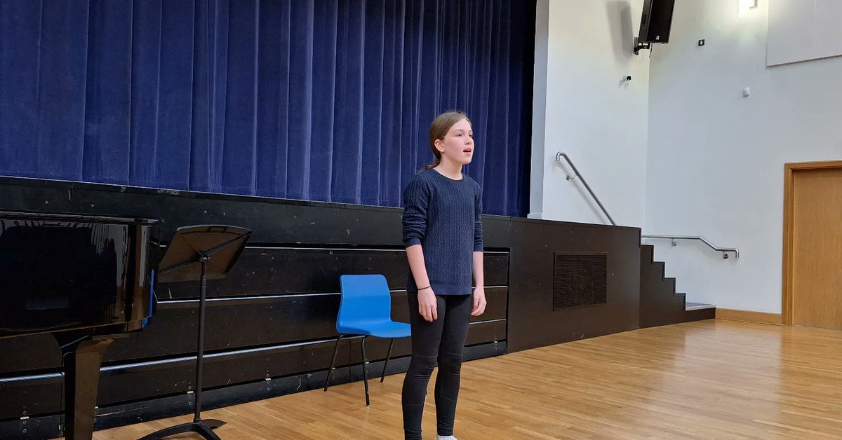 A fabulously Performance Platform today, with 19 performances and such great support from family and fellow pupils. Dressed in our "Relaxed for reading" clothes for world book day, we enjoyed reading lots of music too!  #distinctlydeanclose #deanclosemusic