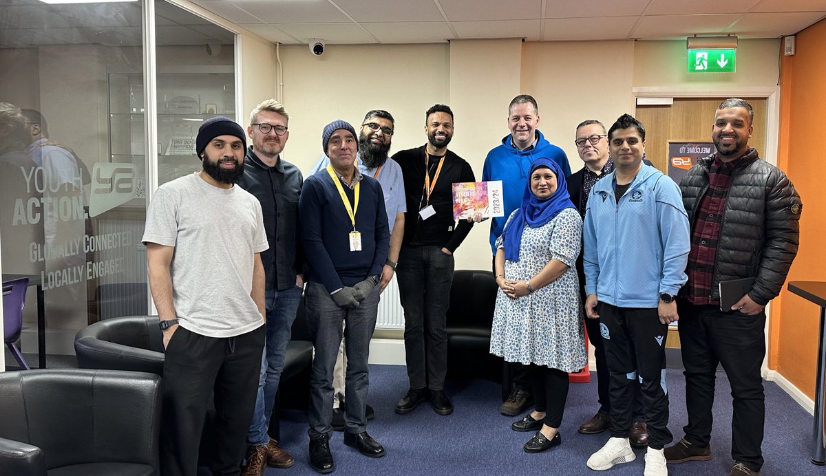 Youth Action (@youthactionuk) on Twitter photo Please to host the <a href="/LeighNYA/">Leigh Middleton OBE</a> CEO of <a href="/natyouthagency/">NYA</a> today at Unity House with our #BwDYPF partners
Healthy discussion on #youthwork #community provision and the #participation of #youngpeople
<a href="/RichBrowntown/">Richard Brown</a> <a href="/YPFtrust/">YPF Trust</a> Please to host the <a href="/LeighNYA/">Leigh Middleton OBE</a> CEO of <a href="/natyouthagency/">NYA</a> today at Unity House with our #BwDYPF partners
Healthy discussion on #youthwork #community provision and the #participation of #youngpeople
<a href="/RichBrowntown/">Richard Brown</a> <a href="/YPFtrust/">YPF Trust</a>