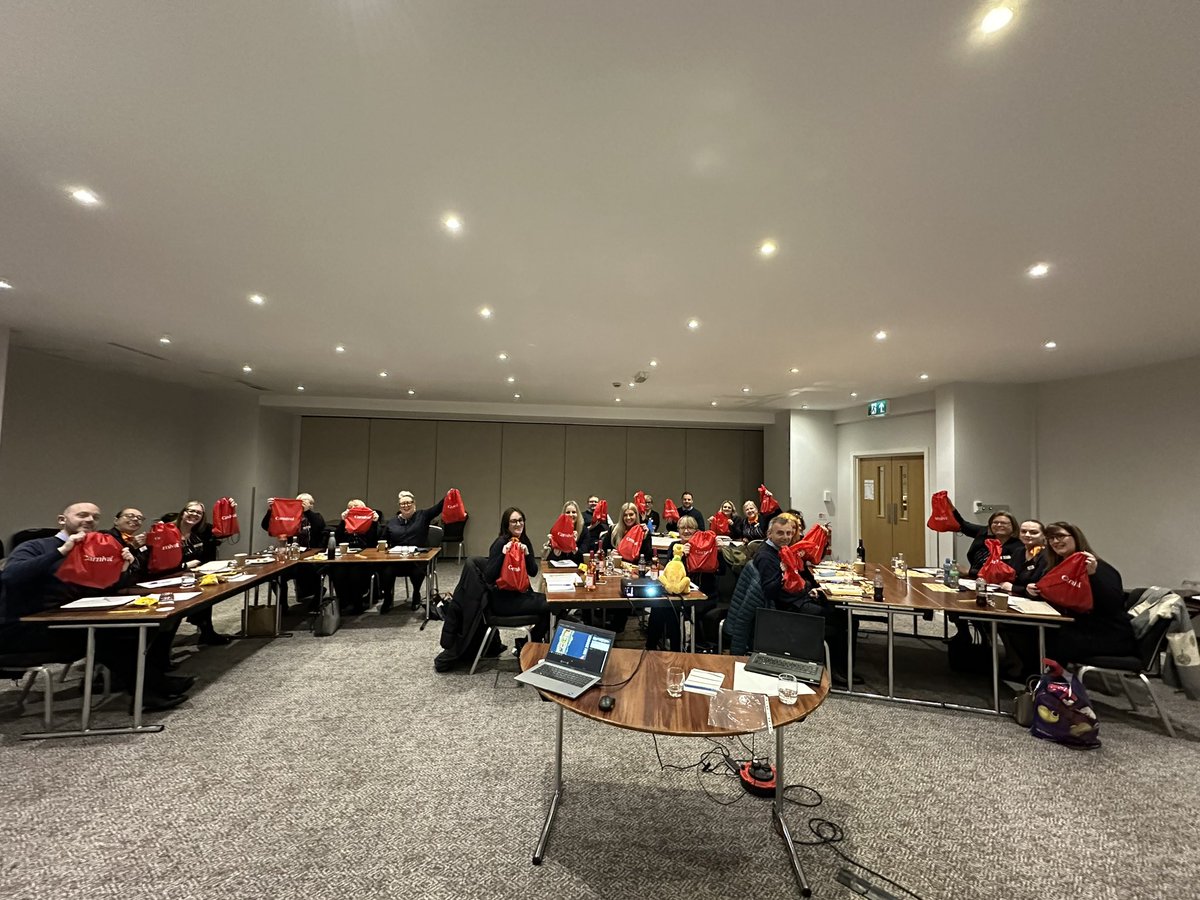 Great to be with <a href="/HaysTravel/">Hays Travel</a> at a managers meeting in Alfreton today. Lots of enthusiasm and desire to grow their business with Carnival.
