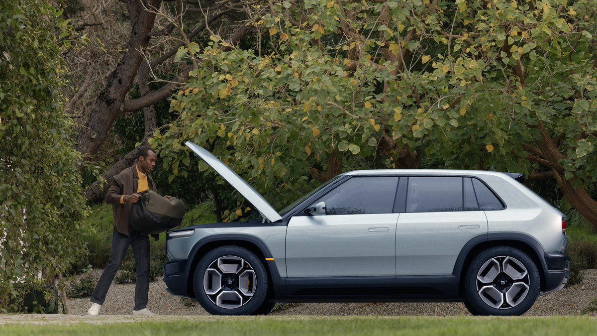 Rivian's tweet image. R3 is our take on what a crossover can be — built on the same midsize platform as R2, but smaller and at a lower price point.

#RivianR3