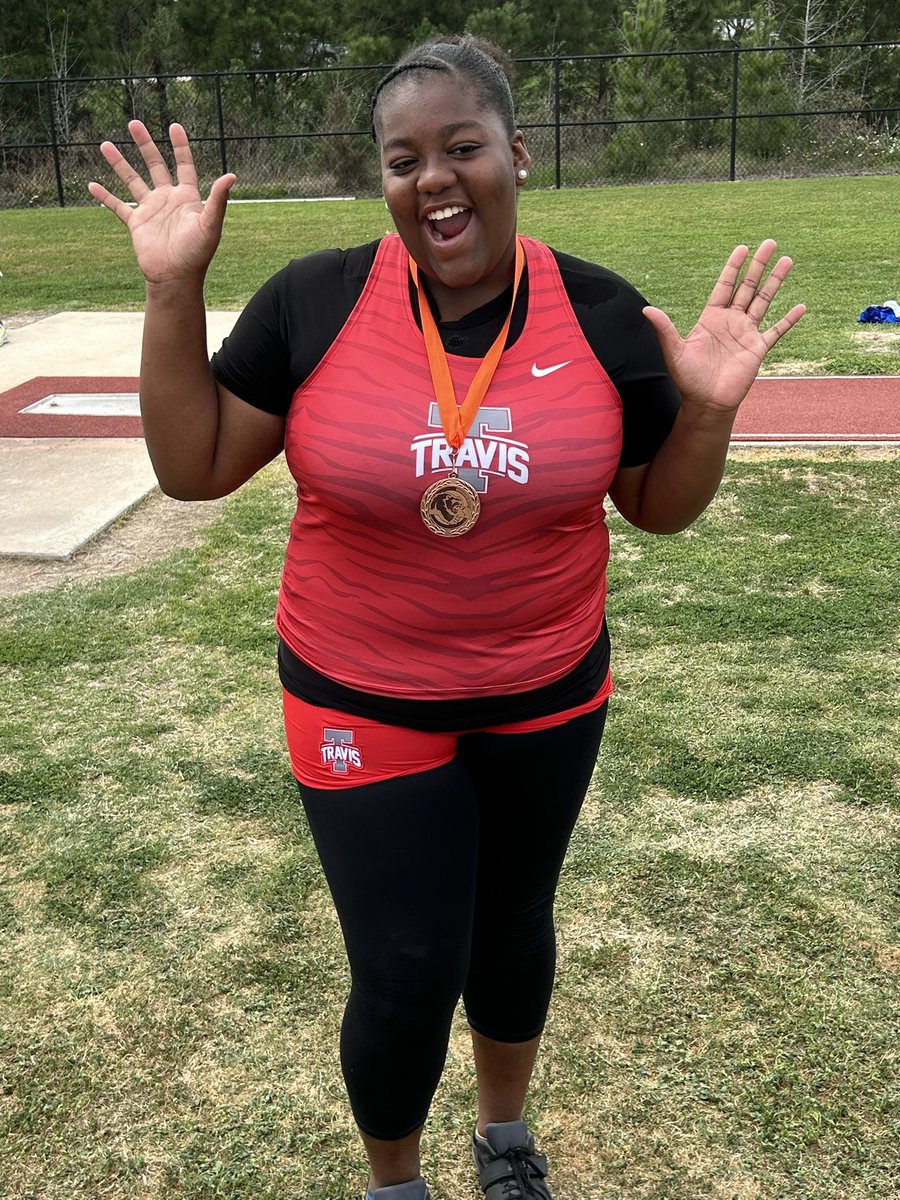 Congratulations to Arianna Harris for winning the Bronze medal in discus at the Bridgeland Bear Invitational Track Meet!