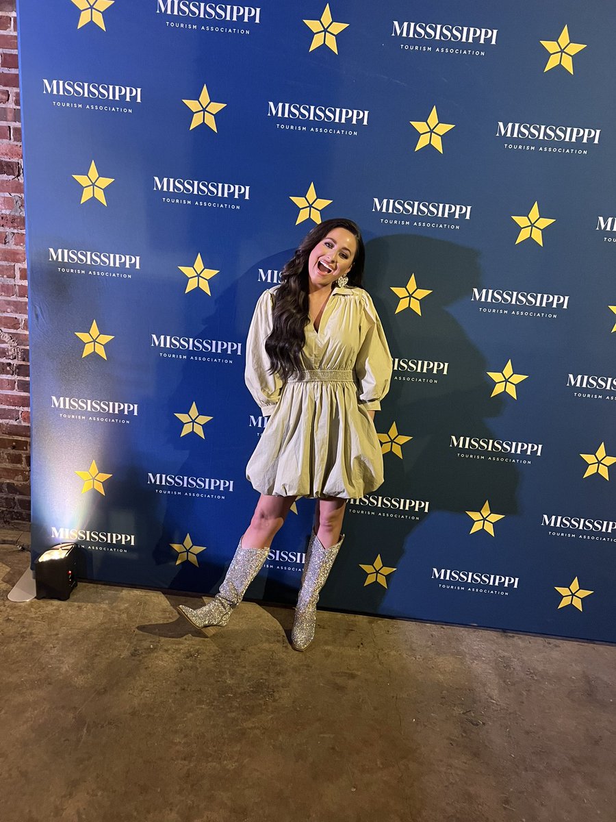 VisitVicksburg's tweet image. Wonderful day celebrating our industry at Tourism Day at the Capitol. Great hearing Vicksburg native Lt. Gov.  @DelbertHosemann speak about the importance of our industry as the FIRST IMPRESSION that our visitors, investors, and potential residents receive when arriving in MS.
