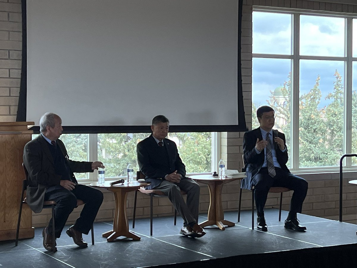PAX_sapiens's tweet image. Prof. @mawangcun1 joined a conversation on the Korean Peninsula and U.S.-China relations, co-hosted by @CarterCenter and @josefkorbel, alerting the formation of a new Cold War in the SEA region, and security risks posed by the failure to push Pyongyang toward #denuclearization.