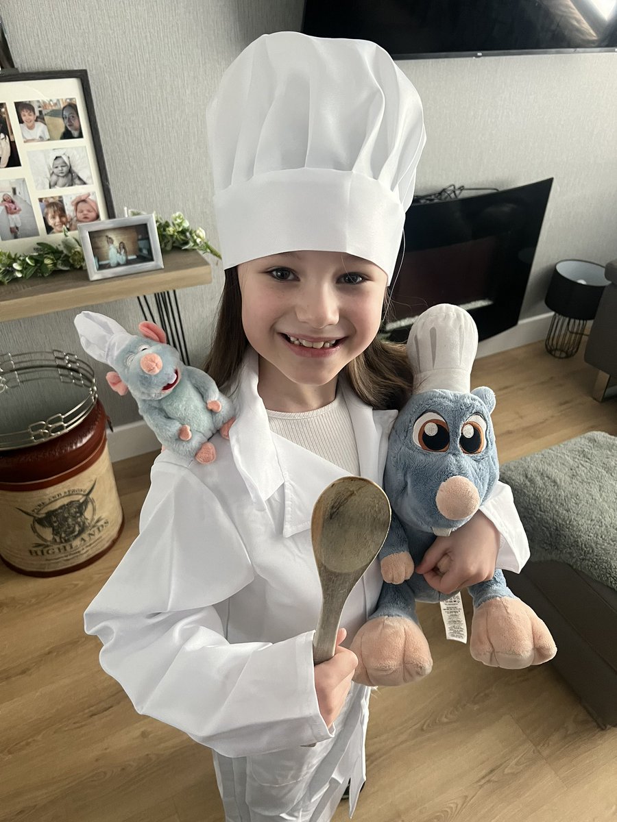 How cute is my little chef 👩‍🍳. For #WorldBookDay ❤️ #mila #ratatouille #Disney