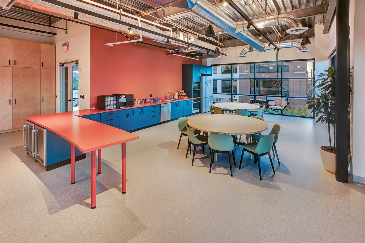 PlanInteriors's tweet photo. SKIM, is a global leader in marketing analytics, asked us for help in regards to re-designing their space. Check out how we helped implement a new design that fosters seamless mobility, encouraging collaboration, and creativity: https://t.co/bzkoXSXQHJ https://t.co/zsHuCiqGSa