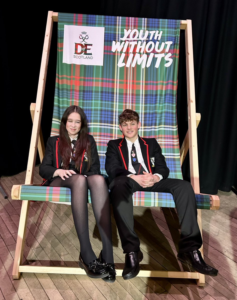 Congratulations to all our pupils who received their Bronze, Silver & Gold Duke of Edinburgh awards last night at the South Ayrshire presentation event. Morgan & Rafferty also gave an entertaining account of their Duke of Edinburgh experiences on their way to achieving Gold 👏🙌