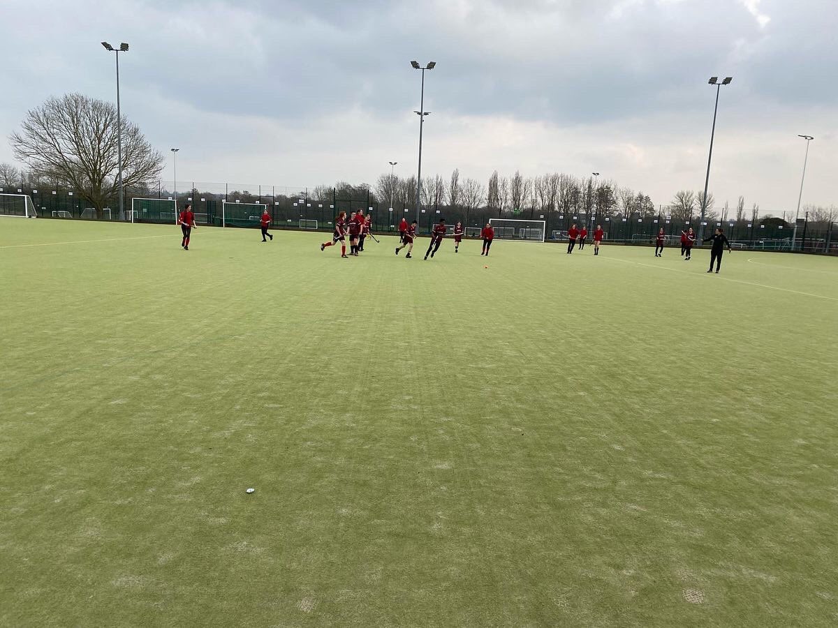 VandykePE's tweet photo. A huge well done to Y9 hockey team in their first ever fixture 🏑 If anyone is looking to try hockey outside of school, @LeightonBuzzHC is great for all abilities and would love to see some more Vandyke students at their training sessions and matches! 😃 https://t.co/3GXqe7DX0y