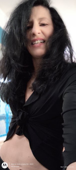 I feel pretty,,,I feel sexy...Want to feel me too? Come see me and let's chat for a while. You can find<a href="/tag/dickrambone"class="tags"><span>#dickrambone</span></a><a href="/tag/hollywoodvideo"class="tags"><span>#hollywoodvideo</span></a><a href="/tag/pattipetite"class="tags"><span>#pattipetite</span></a><a href="/tag/buffydavis"class="tags"><span>#buffydavis</span></a>