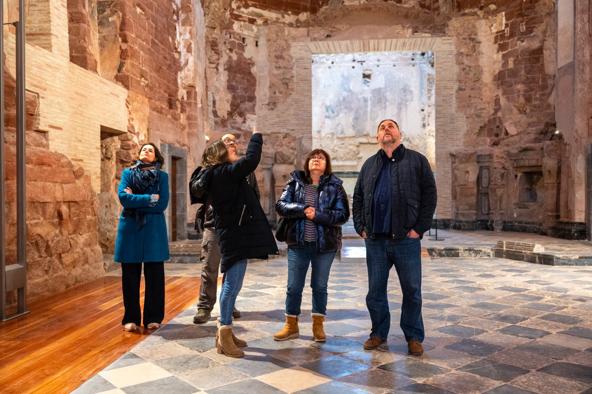 junqueras's tweet photo. Visita a la Cartoixa d’ #Escaladei, part del gran patrimoni de la comarca, que té una història infinita. https://t.co/bQLtcVPle4