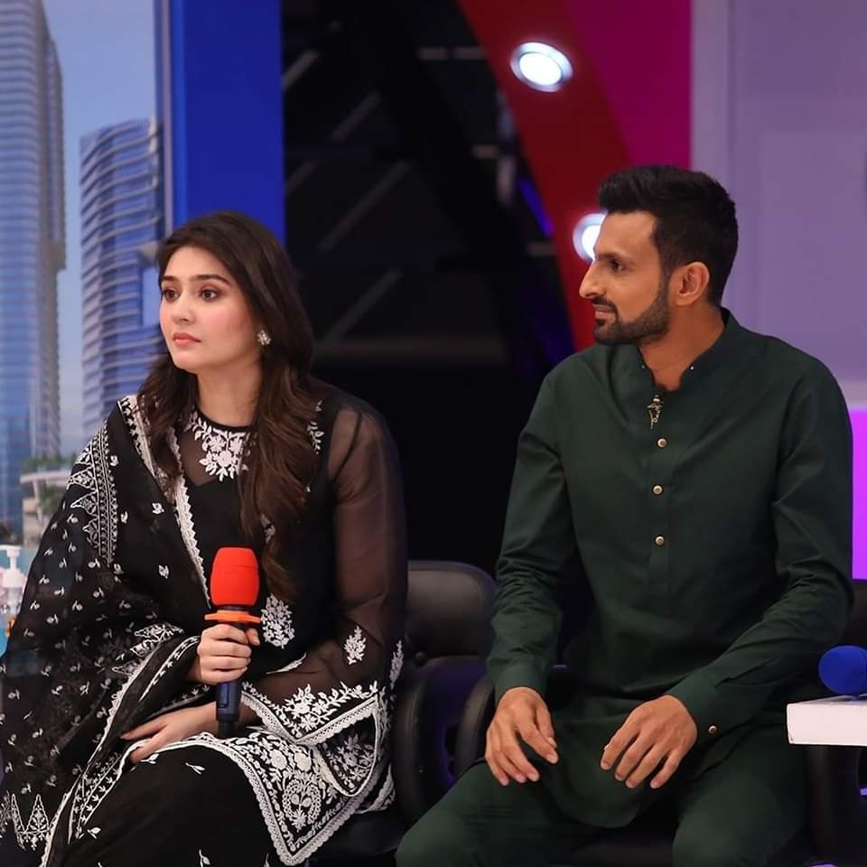 ملک صاحب رحم۔۔۔۔۔۔۔👏
یہ فضل بخش کی امانت ہے 😏😂
#thursdaymorning #thursdayvibes 
<a href="/realshoaibmalik/">Shoaib Malik 🇵🇰</a> #Memes