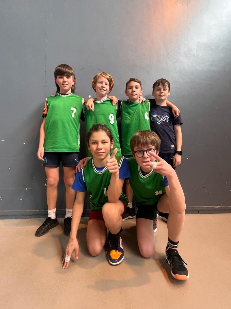 Collège du Carladez - Mur-de-Barrez tweet media