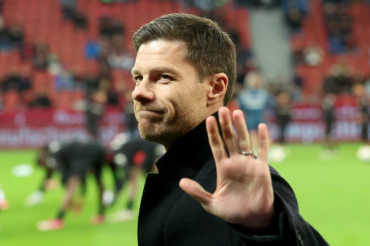 VSportsTM's tweet photo. Bayer Leverkusen 🇩🇪 y sus 35 partidos sin caídas en la temporada:

✅8-0 Teutonia Ottensen
✅3-2 RB Leipzig
✅3-0 Borussia Monchengladbach
✅5-1 Darmstadt
🤝2-2 Bayern Múnich
✅4-0 Hacken
✅4-1 Heidenheim
✅3-0 Mainz
✅2-1 Molde
✅3-0 Colonia
✅2-1 Wolfsburgo
✅5-1 Qarabag
✅2-1 Friburgo
✅5-2 Sandhausen
✅3-2 Hoffenheim
✅1-0 Qarabag
✅4-0 Unión Berlín
✅3-0 Werder Bremen
✅2-0 Hacken
🤝1-1 Borussia Dortmund
✅3-1 Paderborn
🤝1-1 Stuttgart
✅5-1 Molde
✅3-0 Eintracht Frankfurt
✅4-0 Bochum
✅1-0 Augsburgo
✅3-2 RB Leipzig
🤝0-0 Borussia Monchengladbach
✅2-0 Darmstadt
✅3-2 Stuttgart
✅3-0 Bayern Múnich
✅2-1 Heidenheim
✅2-1 Mainz 05
✅2-0 Colonia
🤝2-2 Qarabag

Ganaron 30 y empataron 5. Hoy superaron la barrera de los 100 goles (suman 101). Recibieron apenas... 26.