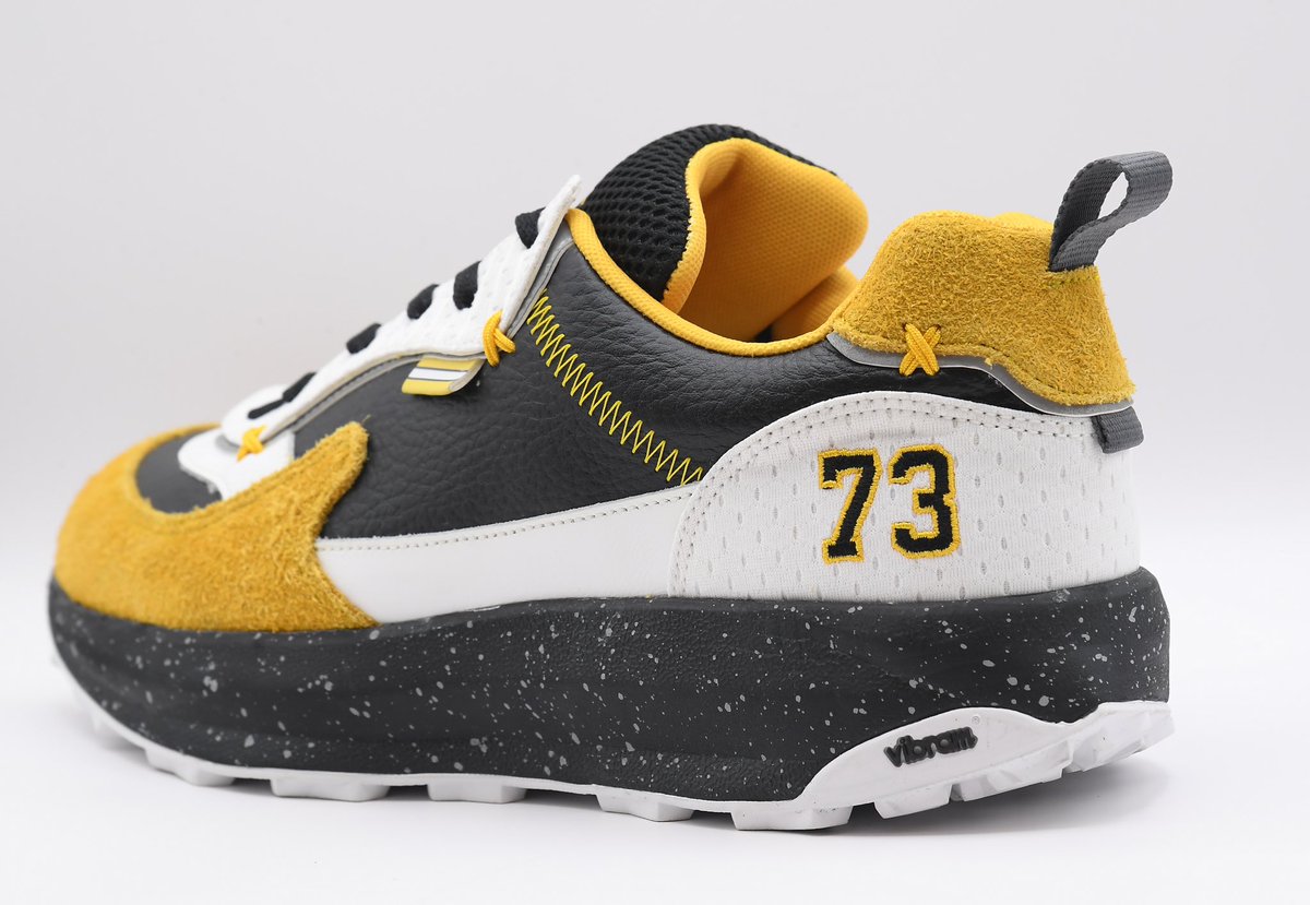 When I had the opportunity to design a SMU Mache runner for <a href="/CMcAvoy44/">Charlie McAvoy</a> I wanted to have them represent the colors and spirit of the Bruins but in a way that even fans outside of Boston can appreciate. Join Charlie and I this Sunday at <a href="/cncpts/">CNCPTS</a> from 12-3 and get a pair. 🤘
