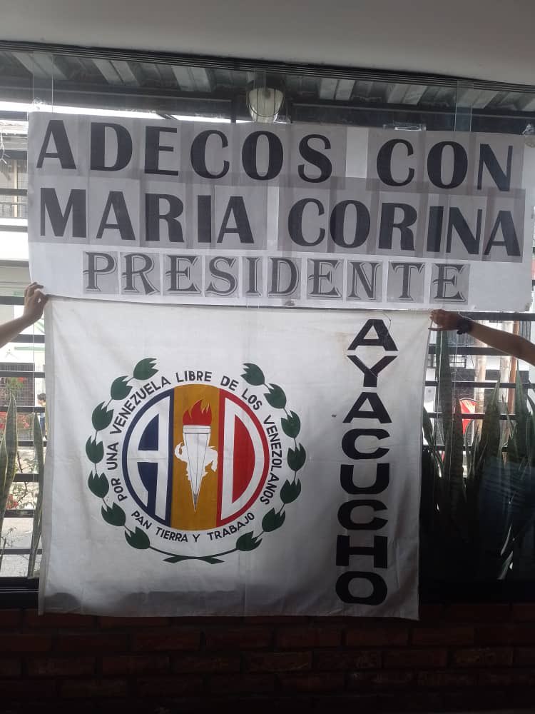 #07Mar | El municipio Ayacucho #Táchira organizado y fortalecido. 

Reunión del Comité Ejecutivo Municipal @ADemocratica, promoviendo el fortalecimiento de nuestras estructuras y conformación del padrón electoral de cara a las próximas elecciones presidenciales. #ADConVzla
