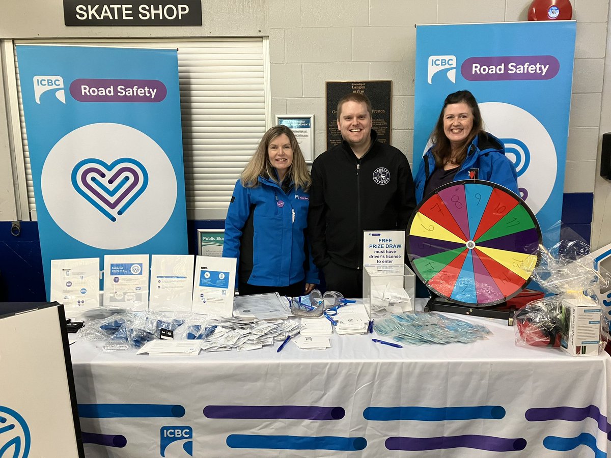 Thanks @LangleyRivermen @BCHockeyLeague for having @icbc last Friday! Nothing like the energy at hockey rink on game night! Whether you’re a sports fan or not, when you’re behind the wheel, keep focused on the road & your head in the game - #LeaveYourPhoneAlone 🏒📵 #ModernHockey