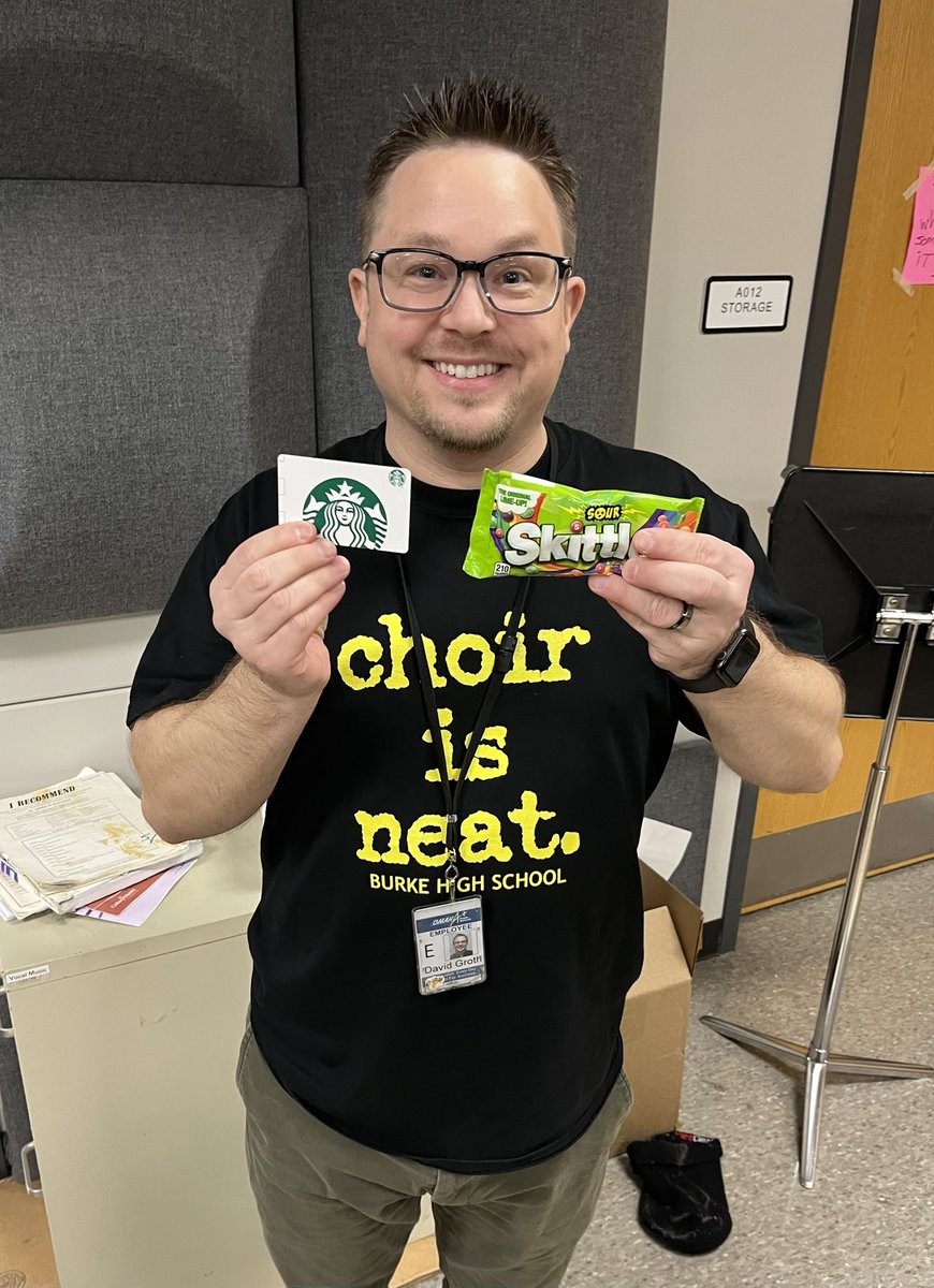 Congratulations to Mr.Groth for being recognized as our February Teacher of the Month. Students tell us that he always provides a safe space for students and that they appreciate how he offers multiple points of view when students need assistance. 🍎