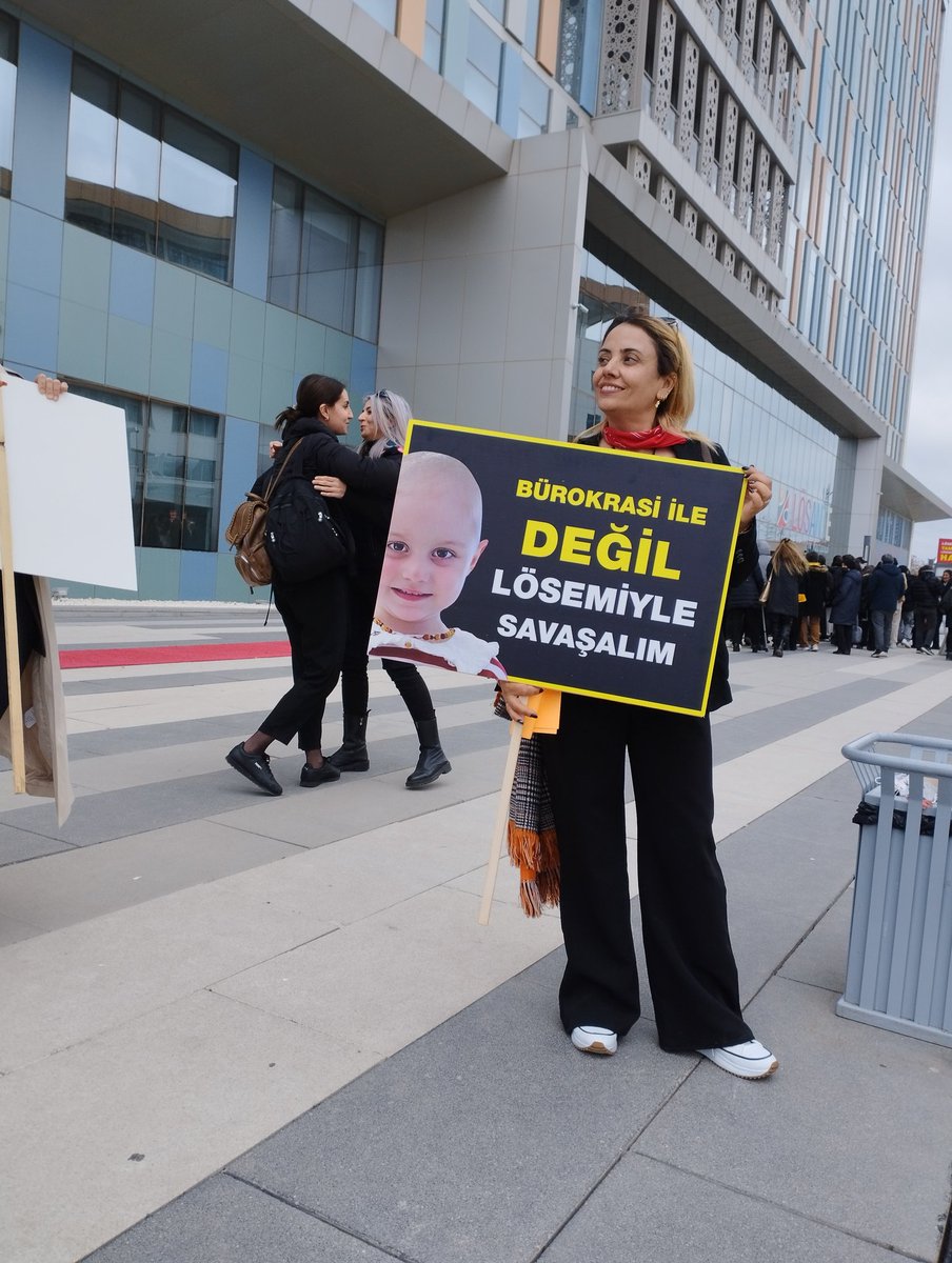 #LösanteyeTamRuhsat
<a href="/losev1998/">LÖSEV</a> <a href="/drfahrettinkoca/">Dr. Fahrettin Koca</a> <a href="/saglikbakanligi/">T.C. Sağlık Bakanlığı</a> <a href="/tcbestepe/">T.C. Cumhurbaşkanlığı</a> <a href="/RTErdogan/">Recep Tayyip Erdoğan</a>