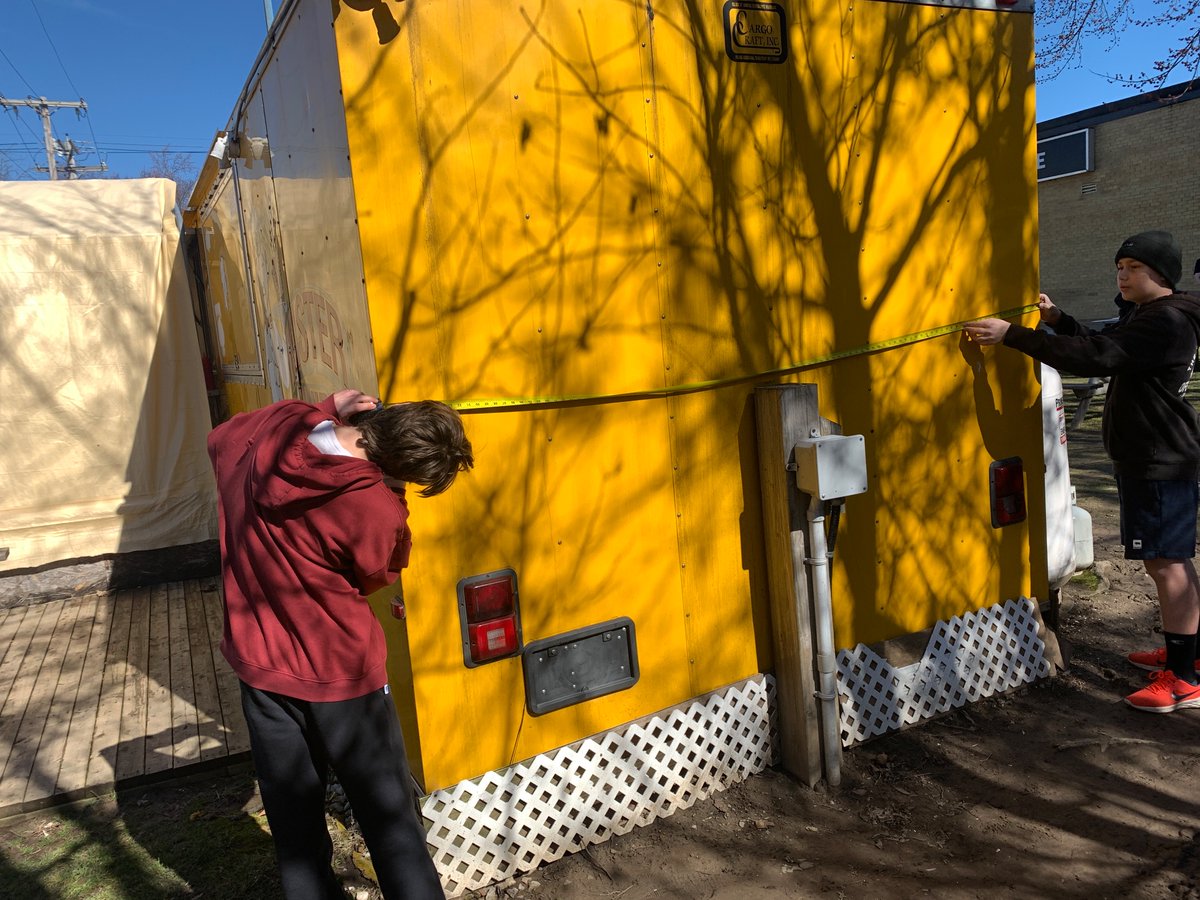 Ms. Pineau (@mspineau) on Twitter photo Today we kicked off our Food Truck math, health and STEM unit! Grade 7/8’s at <a href="/ross_dsbn/">⚓️ROSS PUBLIC SCHOOL⚓️</a> visited our local fry truck and took some measurements for our scale models! #supportlocal Today we kicked off our Food Truck math, health and STEM unit! Grade 7/8’s at <a href="/ross_dsbn/">⚓️ROSS PUBLIC SCHOOL⚓️</a> visited our local fry truck and took some measurements for our scale models! #supportlocal