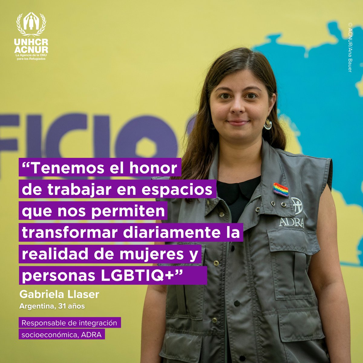 ACNURConoSur's tweet photo. Gabriela trabaja en @ADRAArgentina y con su tarea busca honrar el legado de quienes hicieron de Argentina un país de derechos 🇦🇷  

Cada día que comienza, ella tiene un propósito: transformar vidas.  

#DiaInternacionalDeLasMujeres https://t.co/jP6QijciTE