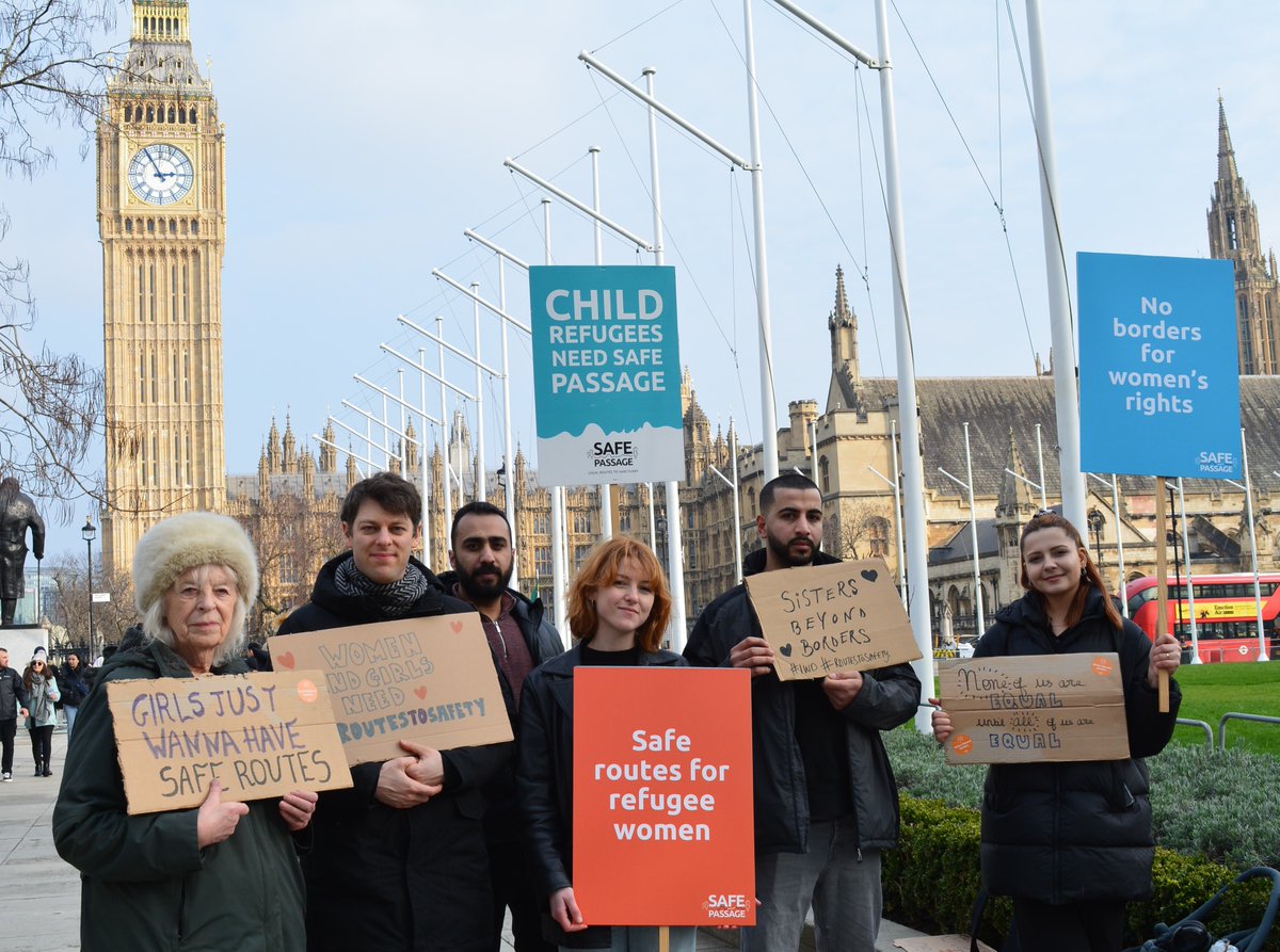 📢 Ready to make a statement this #IWD2024? Grab your placard and get inspired with our action toolkit! Whether you're marching or posting online, find impactful ideas and messages to support women refugees today. Download the toolkit now: static1.squarespace.com/.../Safe+Passa…...