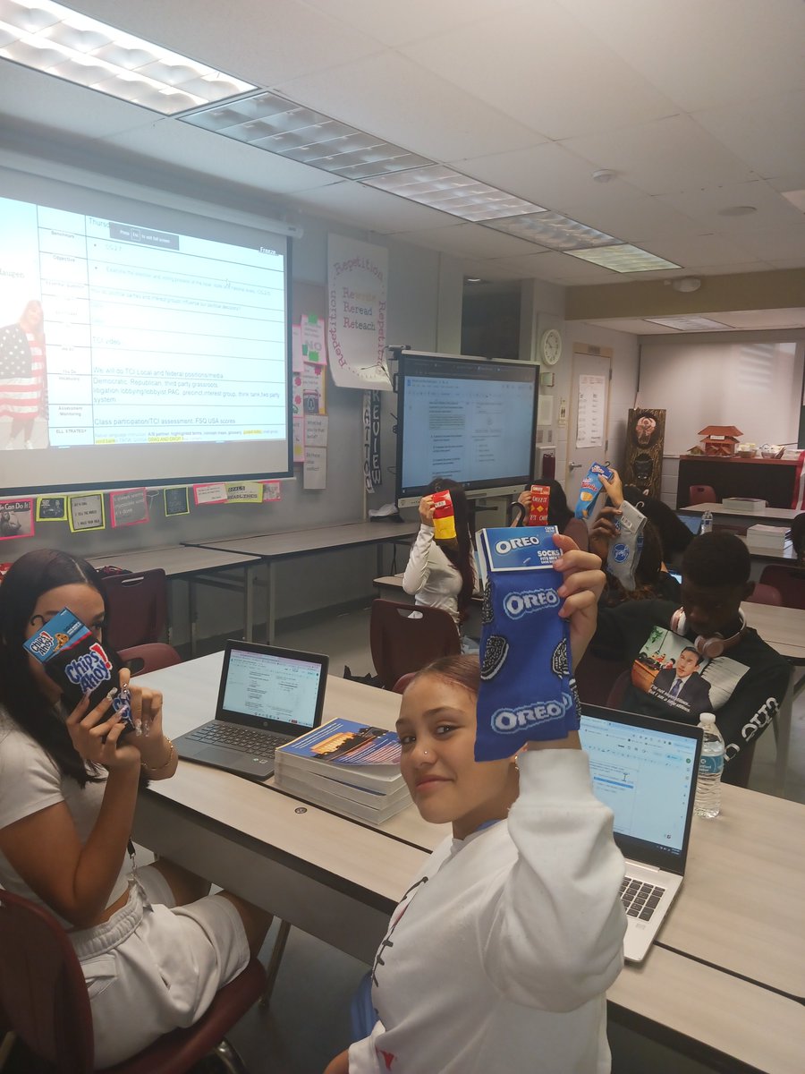 LWMSWarriors's tweet image. Spreading warmth and smiles! Our awesome Civics teacher Mrs. Haugen is rewarding her students for entering the classroom and following routines with cozy socks. #PositiveReinforcement #EducationMatters 🧦😊