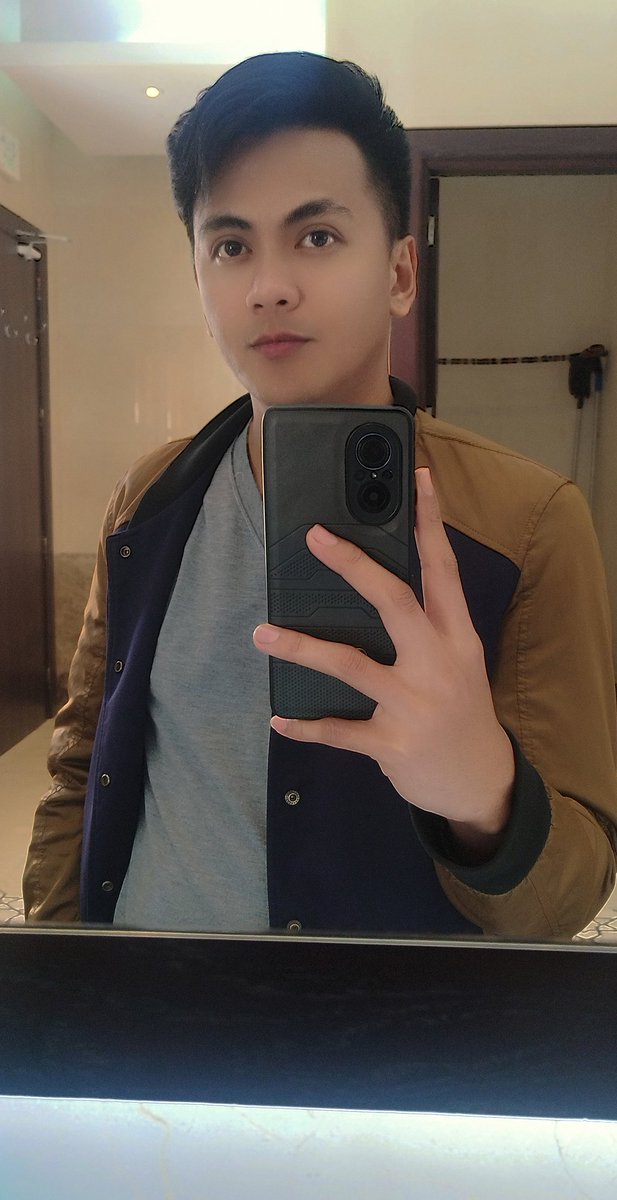 RastyGabriel's tweet photo. 😁😁😁 https://t.co/z2IVv6y6Bs
