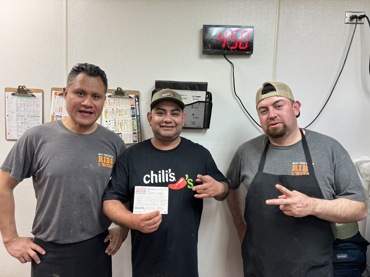 What can I say? These fine men are amazing at what they do. They are running a food great score average of 78% and continue to get better and better. We are so proud of you. #mountainregion @Chilis @QuattlebaumDO #chilislove #ChilisTower #trustmatters