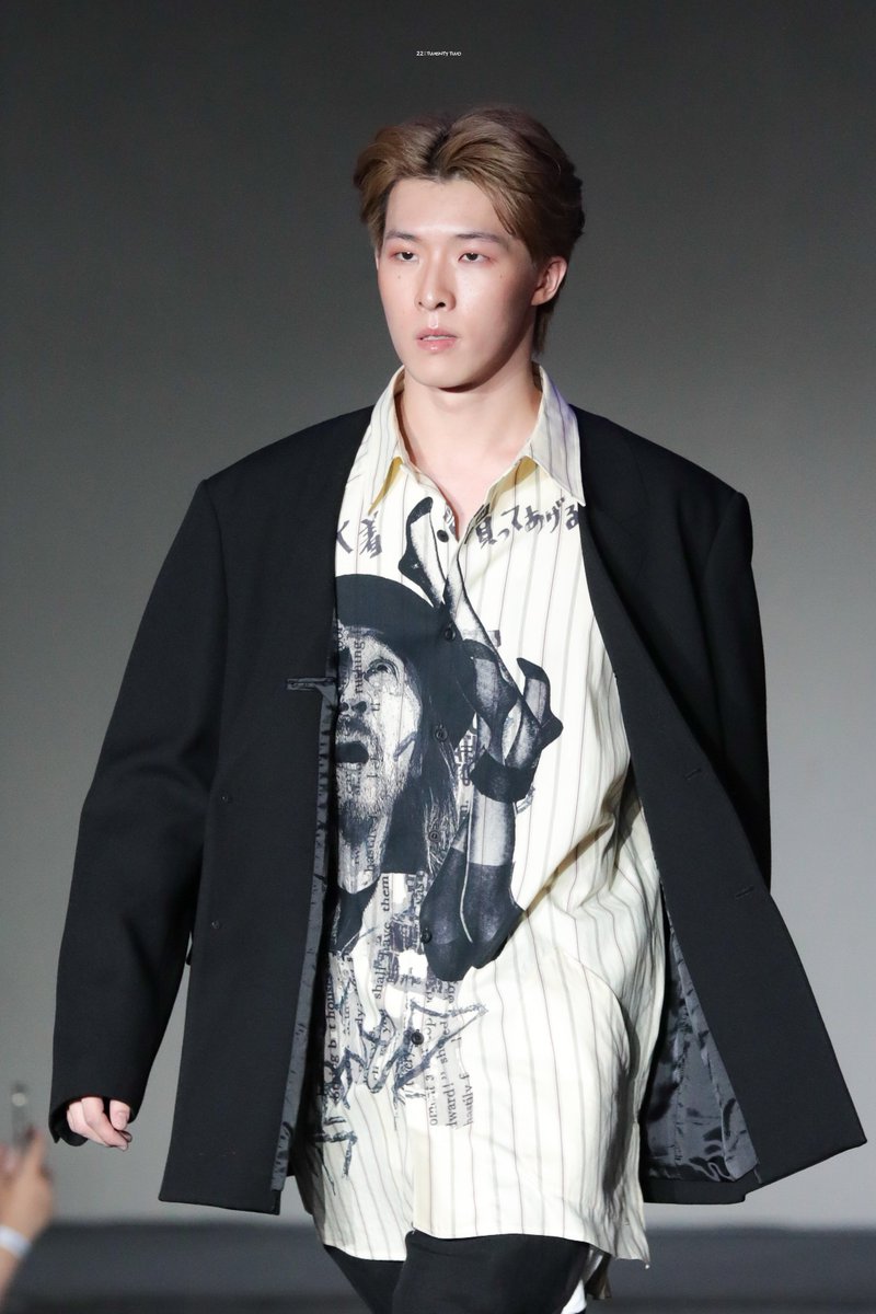 22isTwentyTwo's tweet photo. เริ่ดเกินคุณน้า
PROXIE x WFTSS24
#PROXIEKim #PROXIEth
#WORLDFASHIONTRENDxPROXIE
#WorldFashionTrand2024
#SummerExploratorium https://t.co/ttvKznK71d