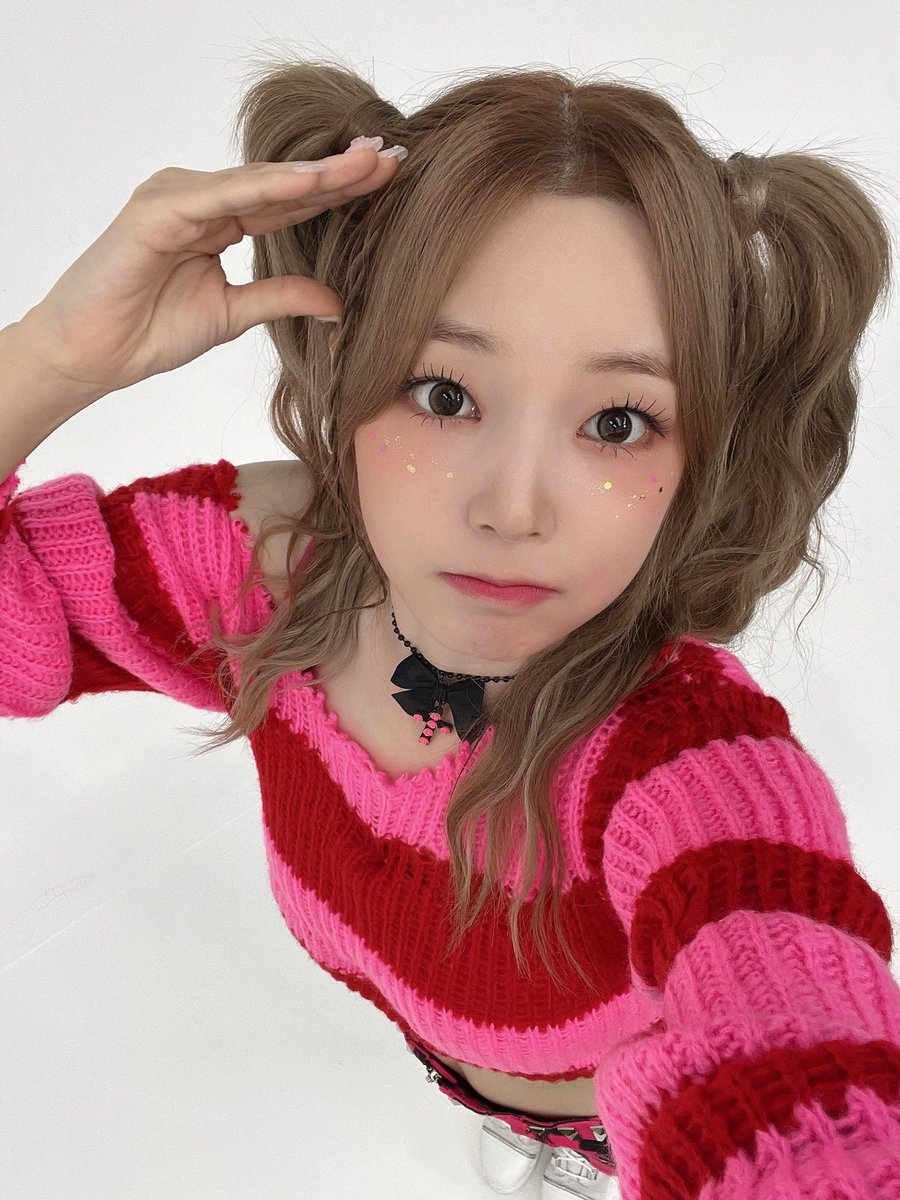𐙚 (@yeonhej) on Twitter photo 