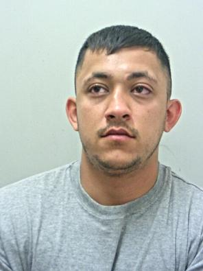 Have you seen Shabaz Malik who is wanted for breaching conditions of his probation? Malik, 29, is from Blackburn, he is of medium build, with short black hair. He has links to Darwen. If you have info please 📧 MOSOVOEast@lancashire.police.uk or 📞 101 (log 0808 of 07/03)