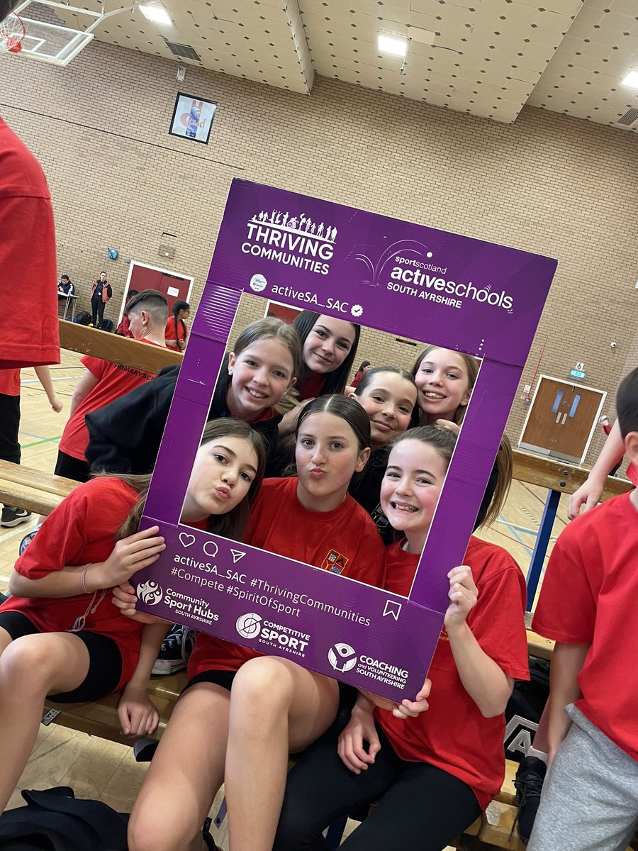 Big well done to our Handball teams from @AyrGrammar today. Both teams played great and showed great signs of sportsmanship skills. Big shout out to the girls team who won the final and have qualified for the nationals in Glasgow! @ActiveSA_SAC @scothandball