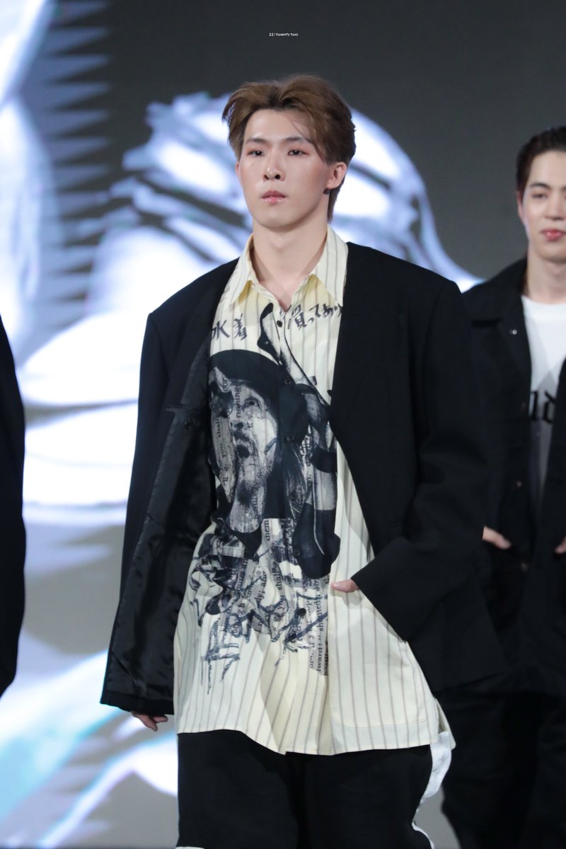 22isTwentyTwo's tweet photo. พี่คิมหล่อจังค่ะ
PROXIE x WFTSS24
#PROXIEKim #PROXIEth
#WORLDFASHIONTRENDxPROXIE
#WorldFashionTrand2024
#SummerExploratorium https://t.co/KPrhyxgkhP