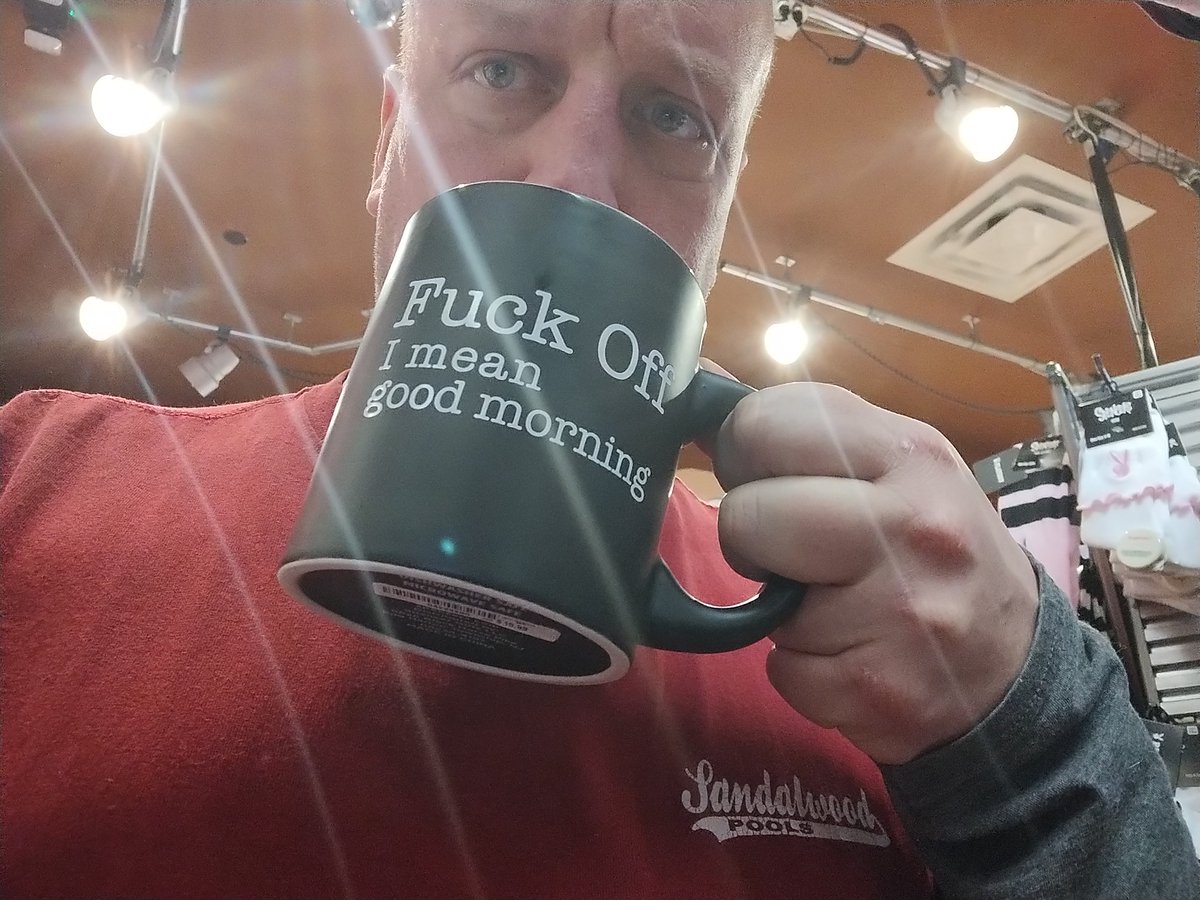derekvampyrslyr's tweet photo. @ShopSTC is a hoot, my #twitter family knows me best. Am I a #FOgoodmorning or a #snuggleslut 🤣☕ we know I❤️ @Cinnabon 🧁 @itsadriienne @psubaby
@carsonkrow @ChristyMomaha @RutRoJamz @Lauraonthecase @JoshMankiewicz @NewsyBarbara
#WorldBookDay #Maidaan #Binance #MAFS https://t.co/bHB3Eif1DS