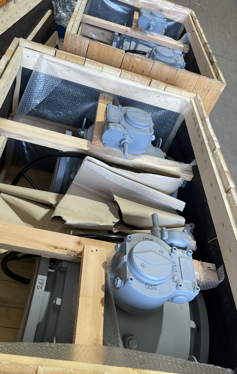 JCVltd's tweet photo. DAFRAM SPA trunnion mounted ball valves leaving JCV this week! 

4 off 12” CL150RF full bore trunnion mounted ball valves, LF2 body, LF2 + ENP ball &amp; seat ring, F51 stem, RPTFE seats, Gearbox Op! 

All valves supplied from JCV stock in the UK! ✅ 

#JCVLTD
#DAFRAM https://t.co/IKQCwlThZP