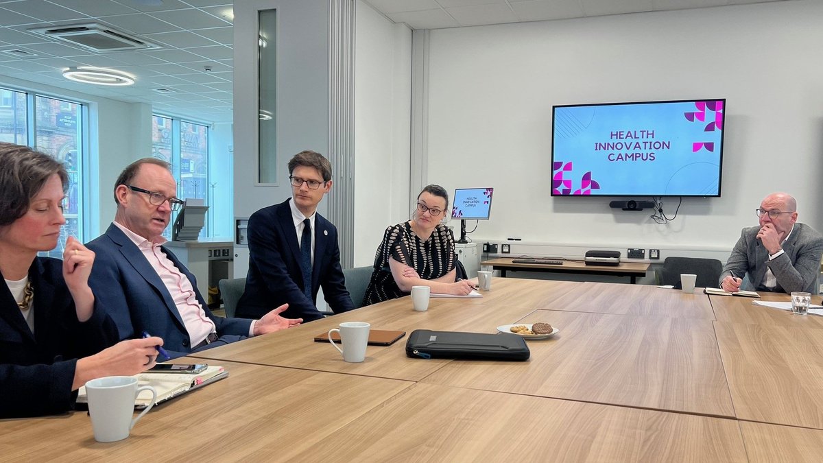 Sheffield Hallam University News tweet media