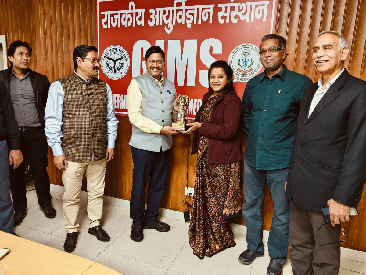 niveda_ngo's tweet photo. Niveda Foundation with the CSR support of Allcargo Logistics Pvt Ltd, today had the privilege of donating Phy Sys-The ultimate combination physiotherapy unit and ENT HD Portable unit and Telescope to GIMS Hospital.
#YogiAdityanath #cmnoida #gimshospital #NoidaCEO #allcargo https://t.co/QPlrq4hX6K